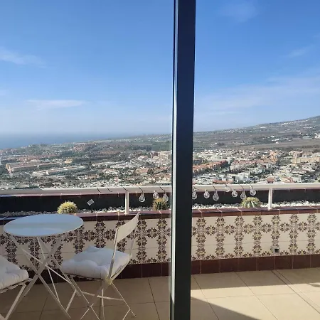 Апартаменты Fantastic Seaview Адехе